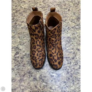 Boots Ankle Flats By Cmf In Leopard Print, Size: 8
