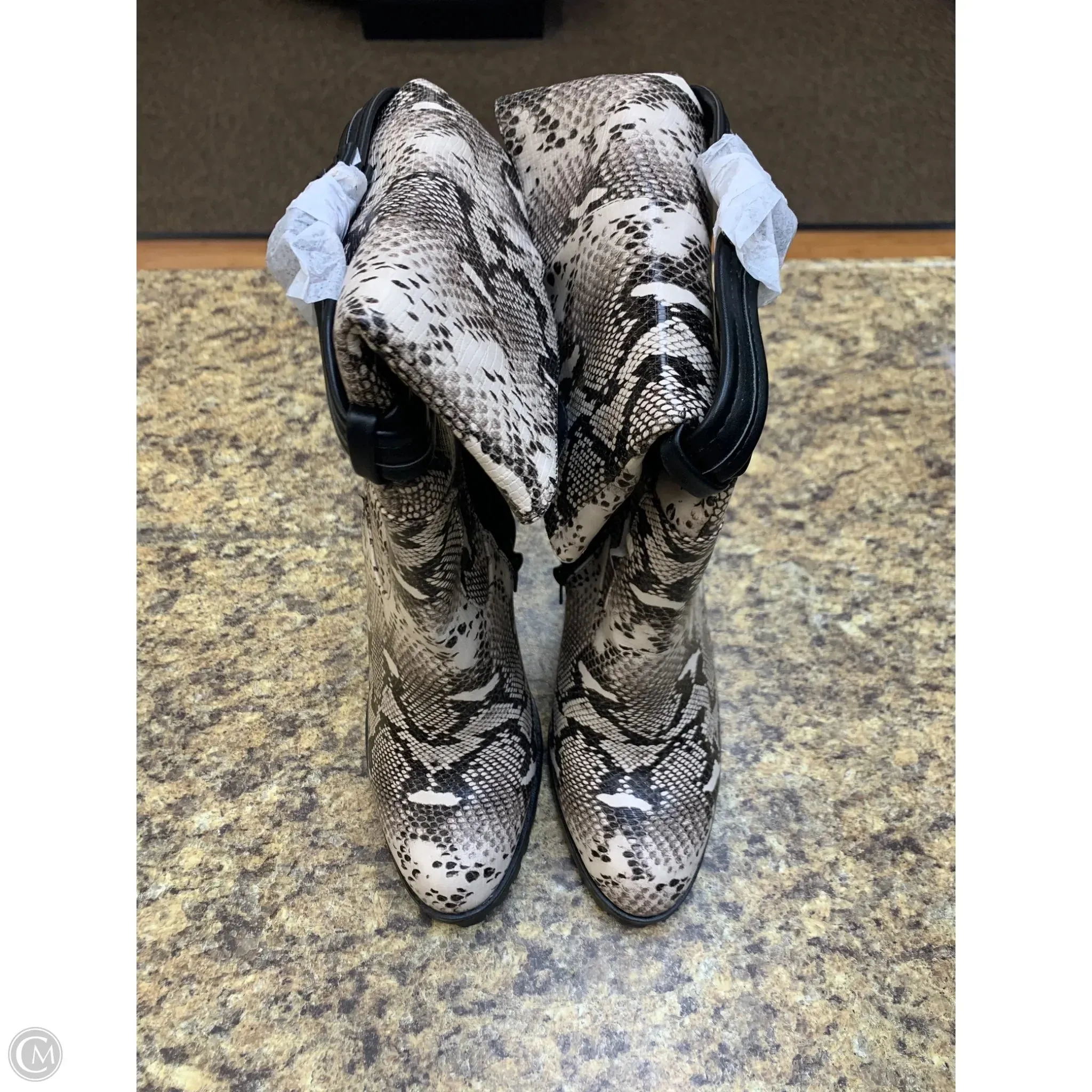 Boots Mid-calf Heels By Shoedazzle In Snakeskin Print, Size: 8