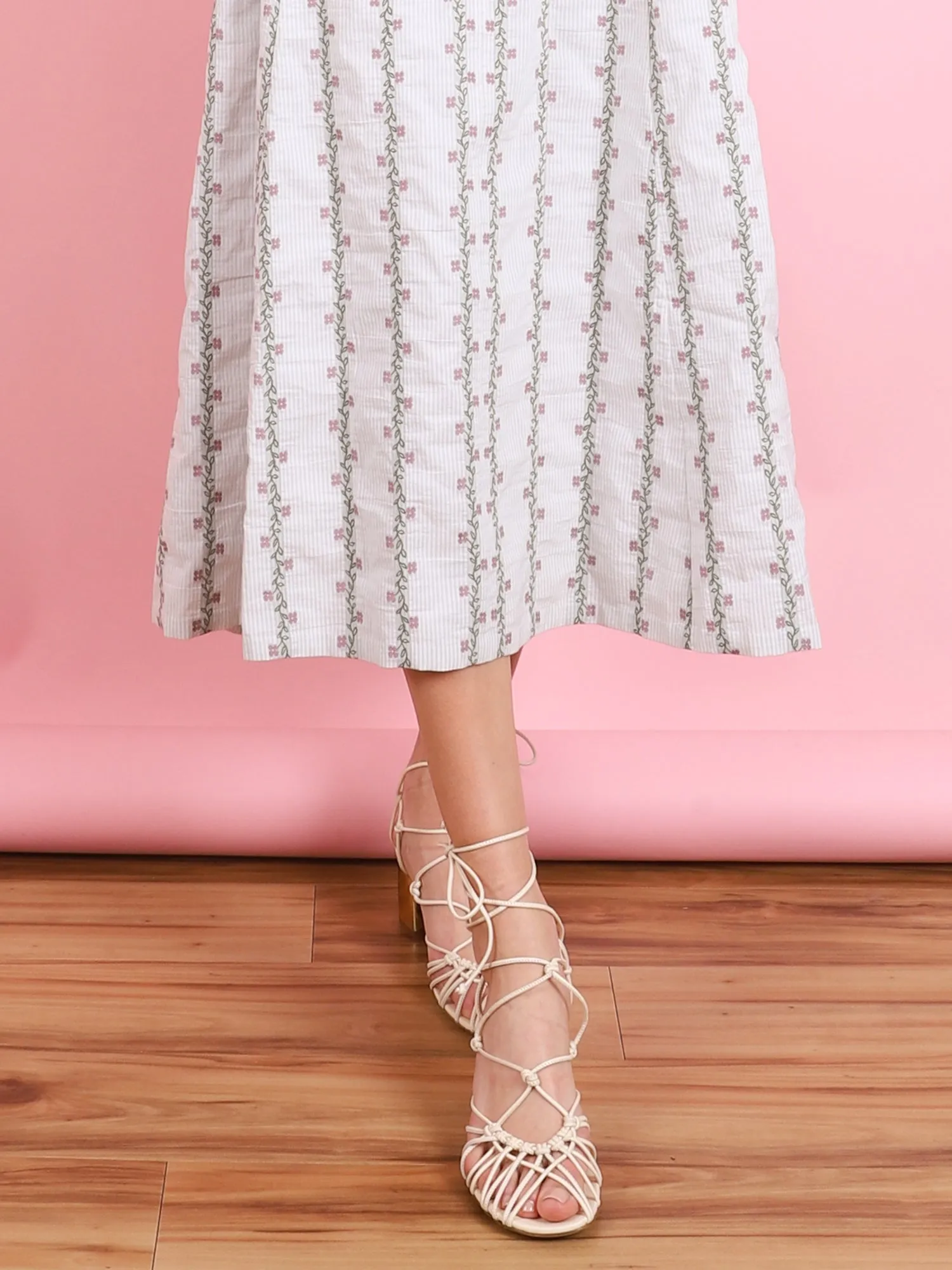 HEELED LACE SANDALS