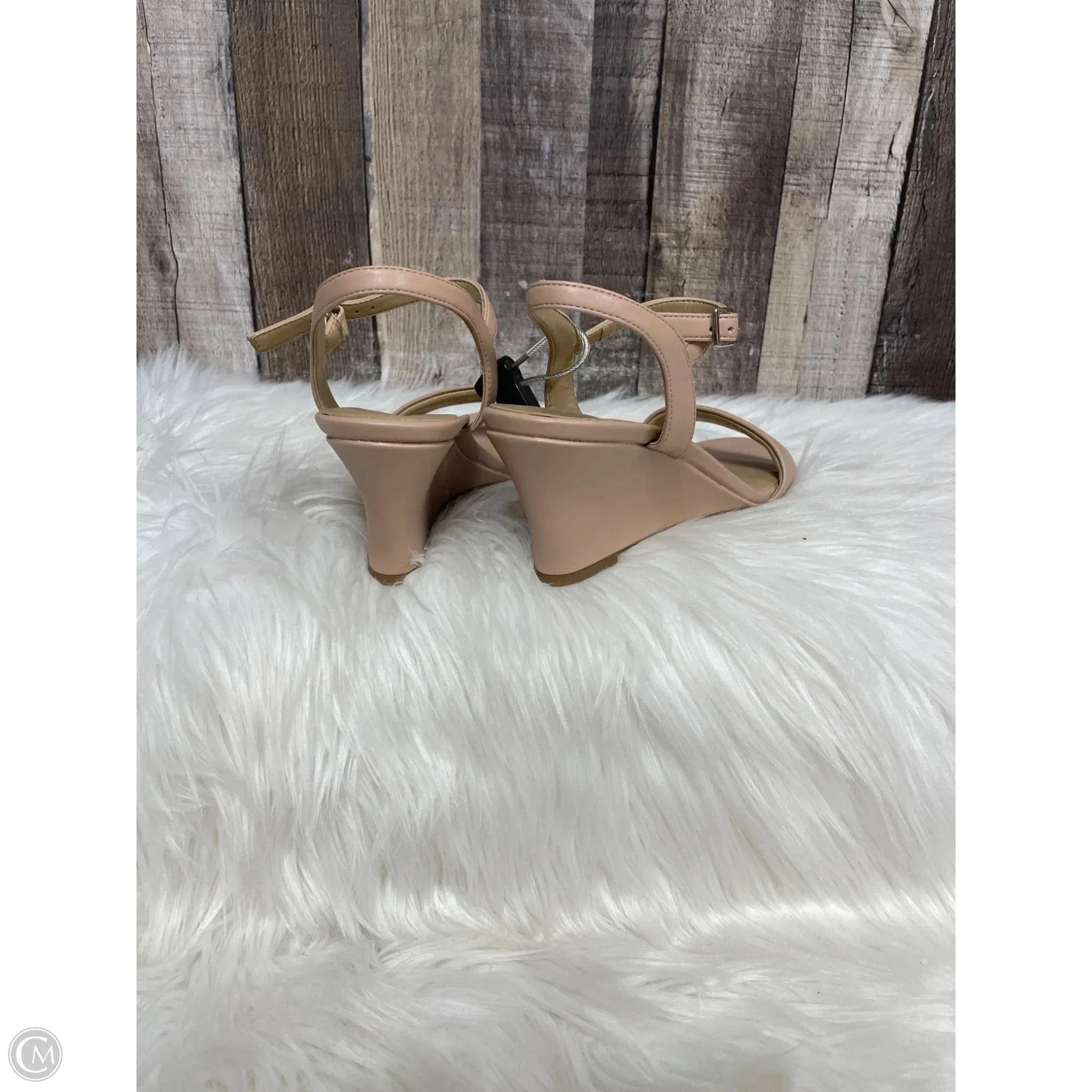 Sandals Heels Wedge By Naturalizer In Beige, Size: 7.5
