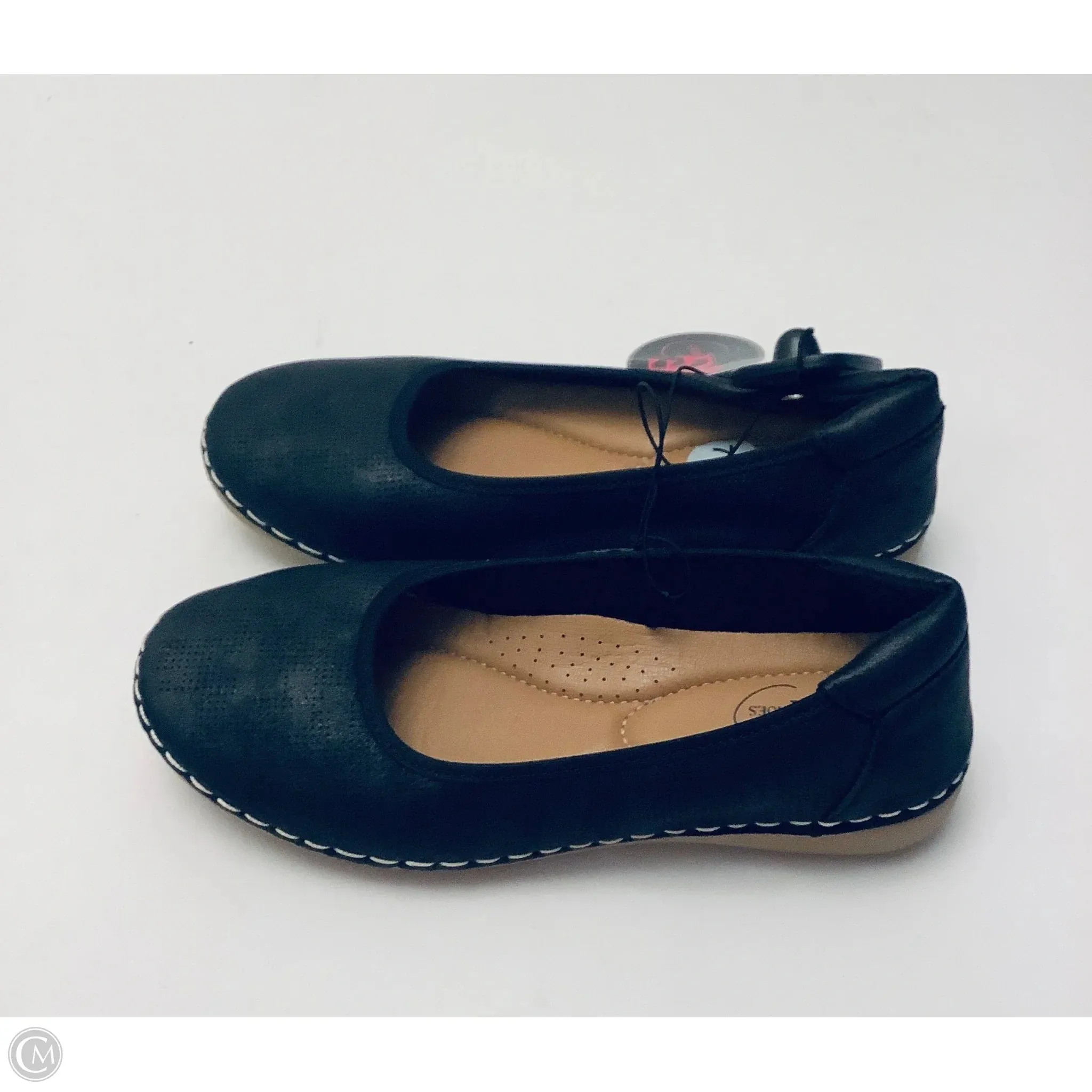 Shoes Flats By Cmf In Black, Size: 7