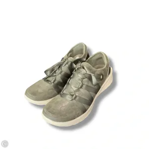 Shoes Sneakers By Bzees In Green, Size: 8.5