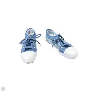 Shoes Sneakers By Clothes Mentor In Blue & White, Size: 8.5