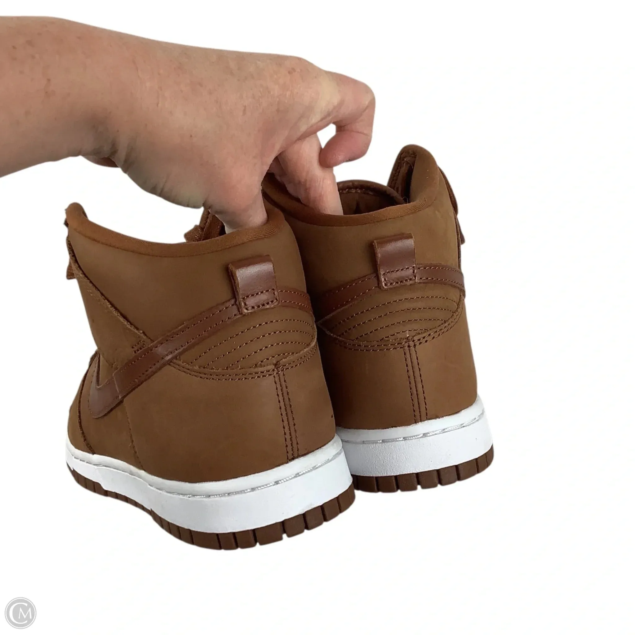Shoes Sneakers By Nike In Brown, Size: 8.5