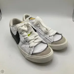 Shoes Sneakers By Nike In White, Size: 7.5