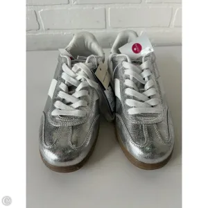 Shoes Sneakers By Universal Thread In Silver & White, Size: 10